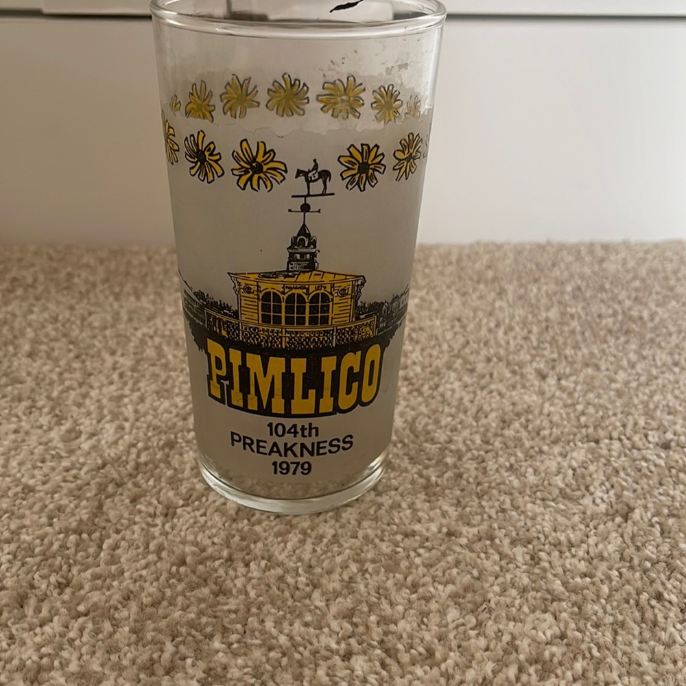 Derby 🐎 glassware